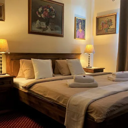 Πανσιόν Haus Treffer