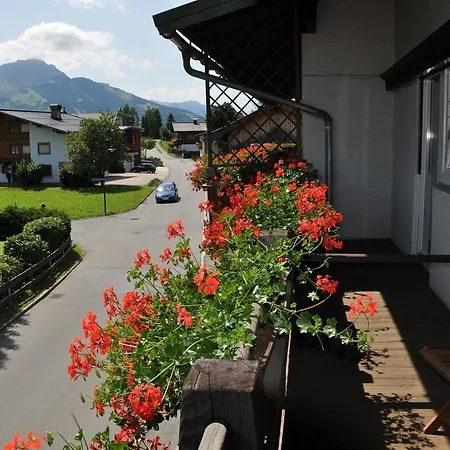 Haus Treffer Πανσιόν 4*