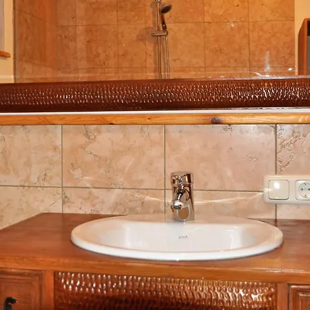 Haus Treffer Гостевой дом Бухен