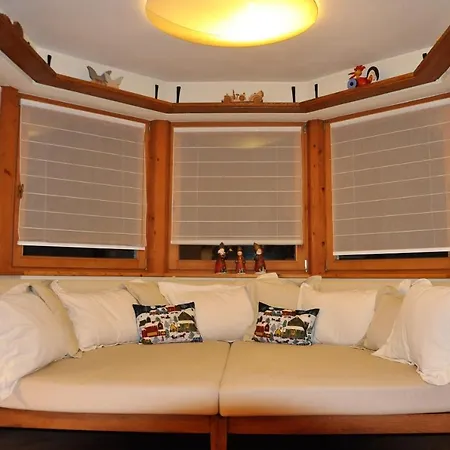 Haus Treffer Гостевой дом 4*